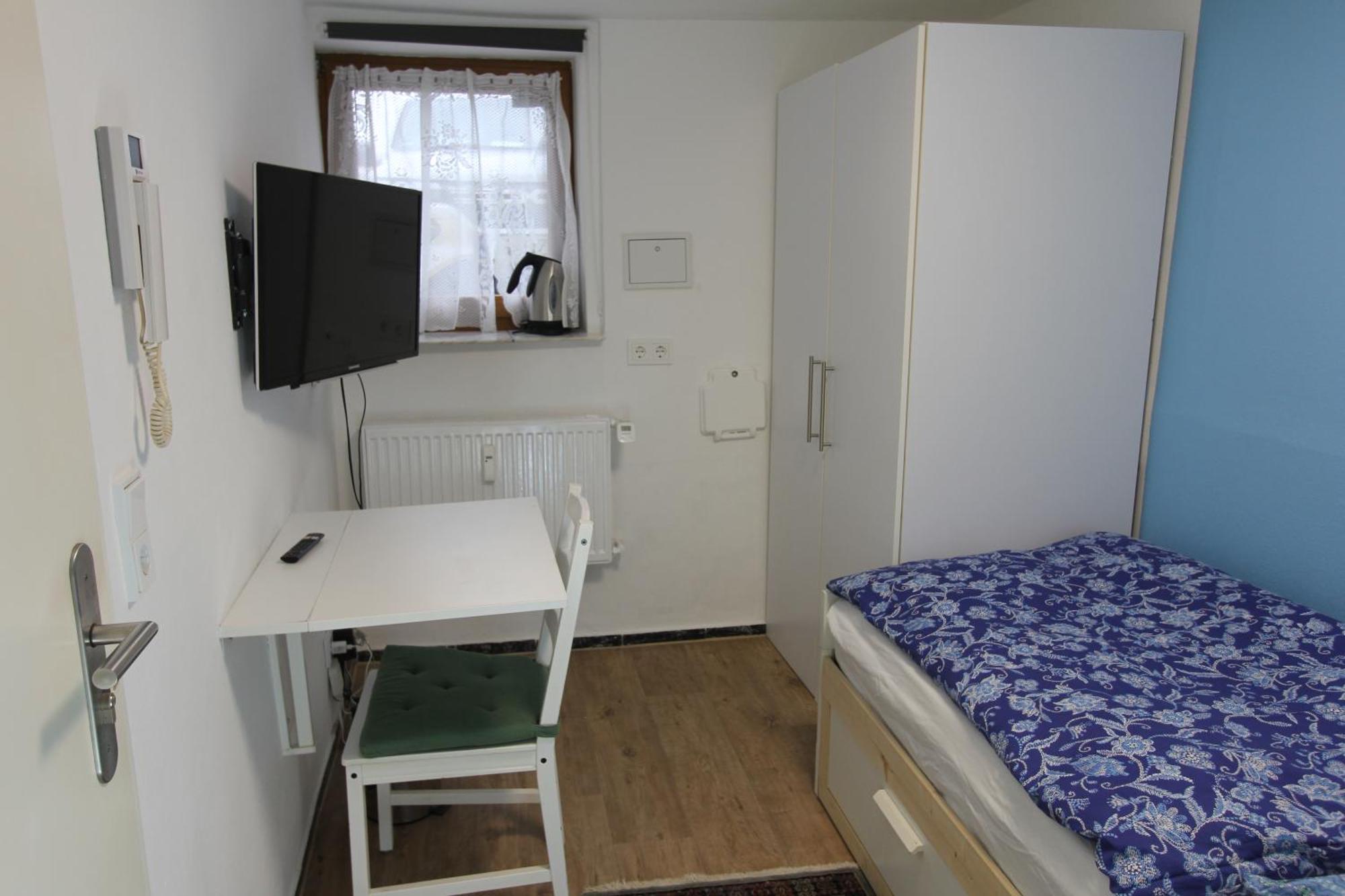 Kleine Wohnung Fuer Singles Daun Exterior foto